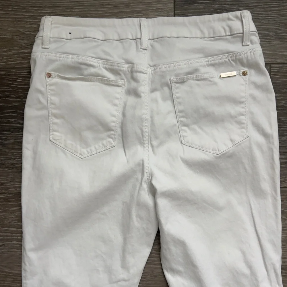 Chico's women’s White Jeans - Picture 4 of 6